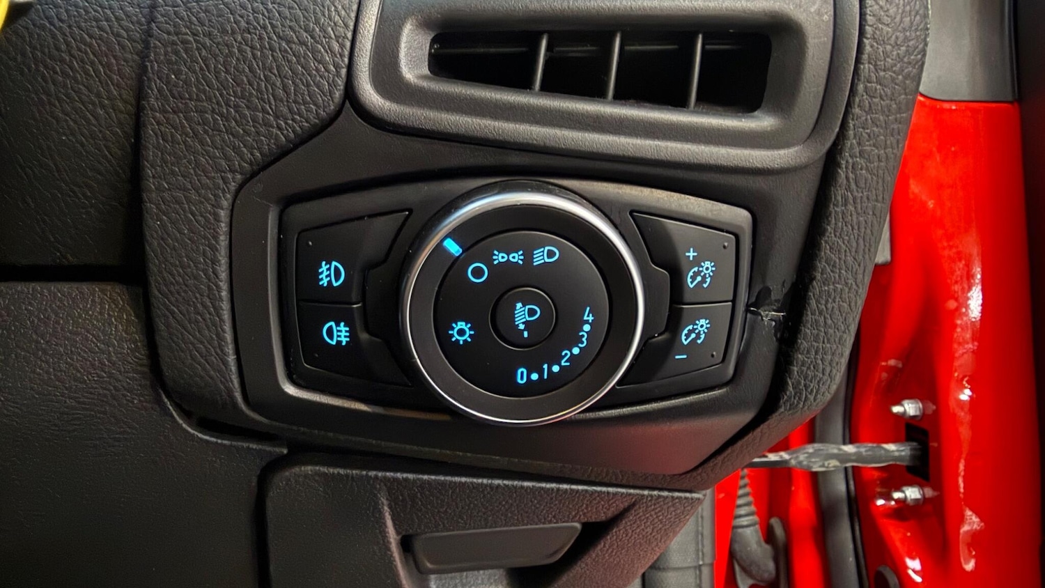 Used Ford Focus 2017 for sale - 78086760: Photo 26