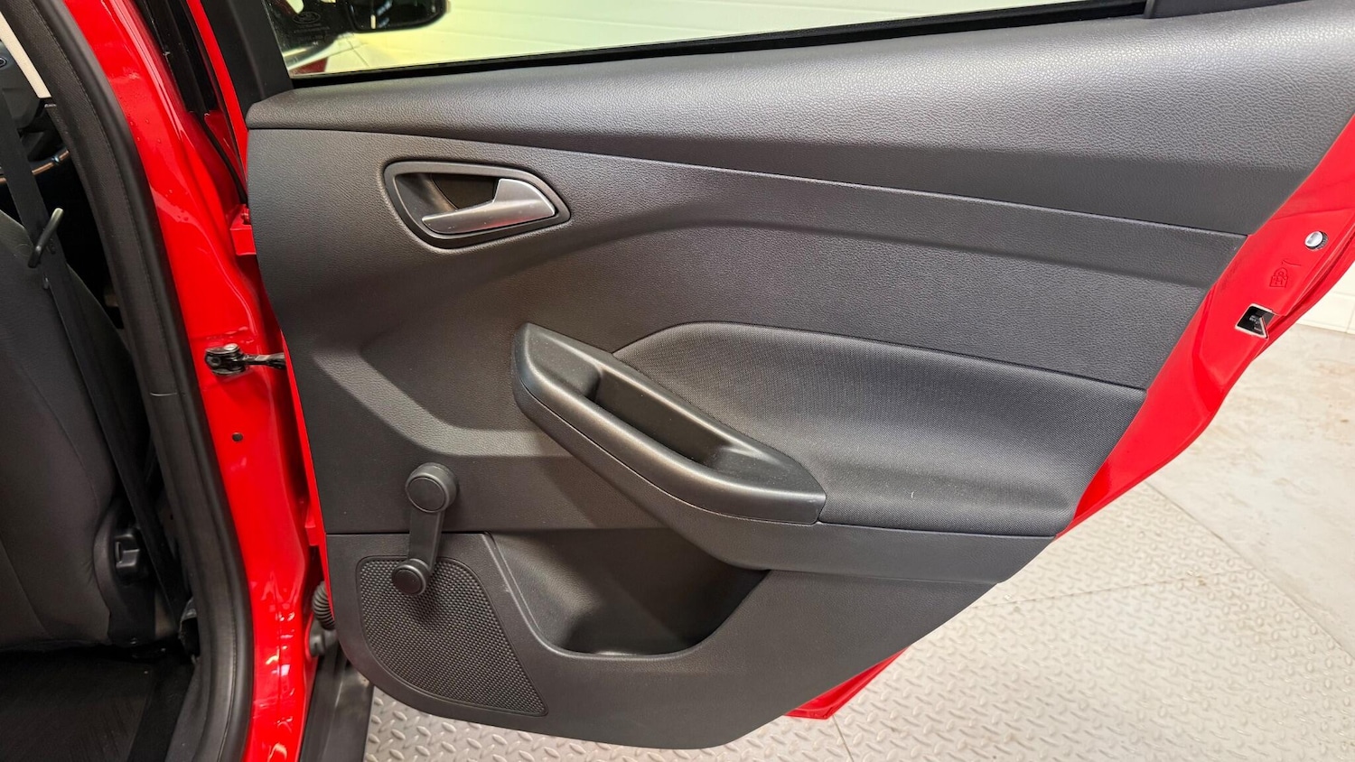 Used Ford Focus 2017 for sale - 78086760: Photo 35