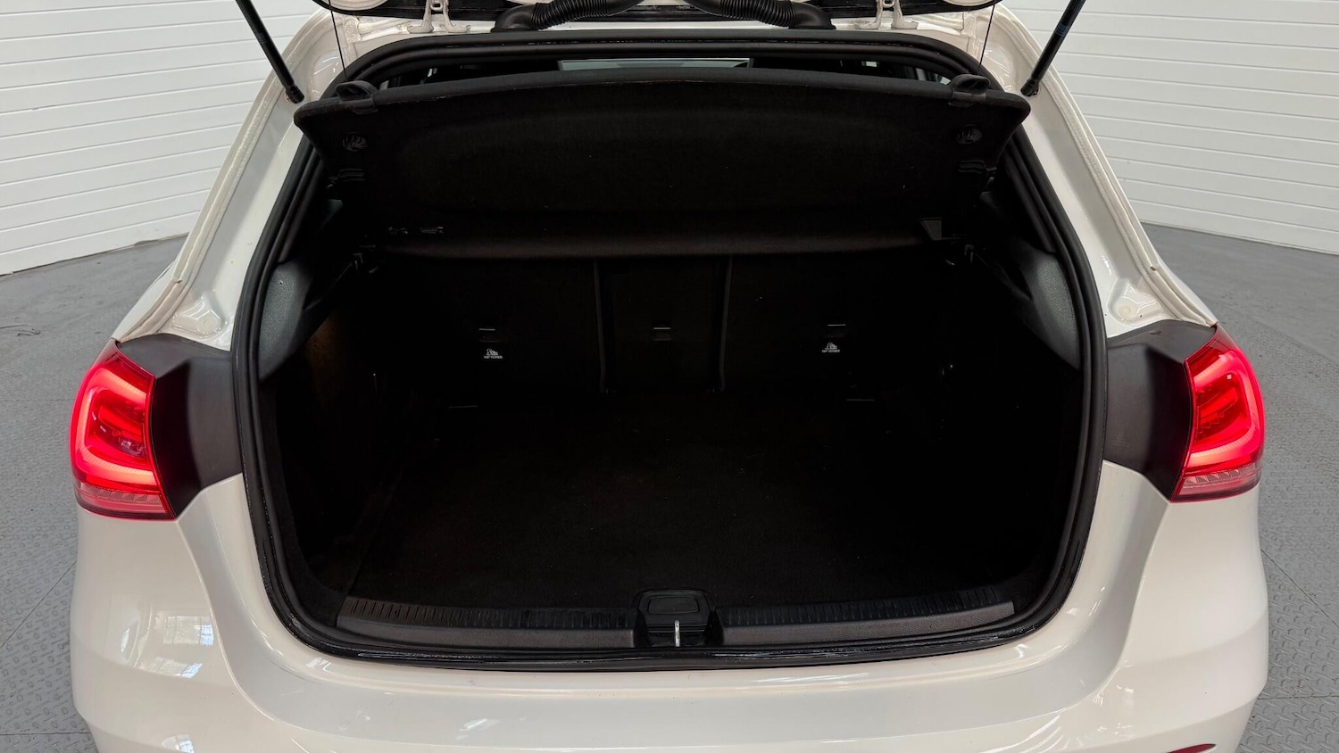 Used Mercedes-Benz A-Class 2019 for sale - 77315267: Photo 32