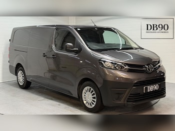 Toyota ProAce feature image