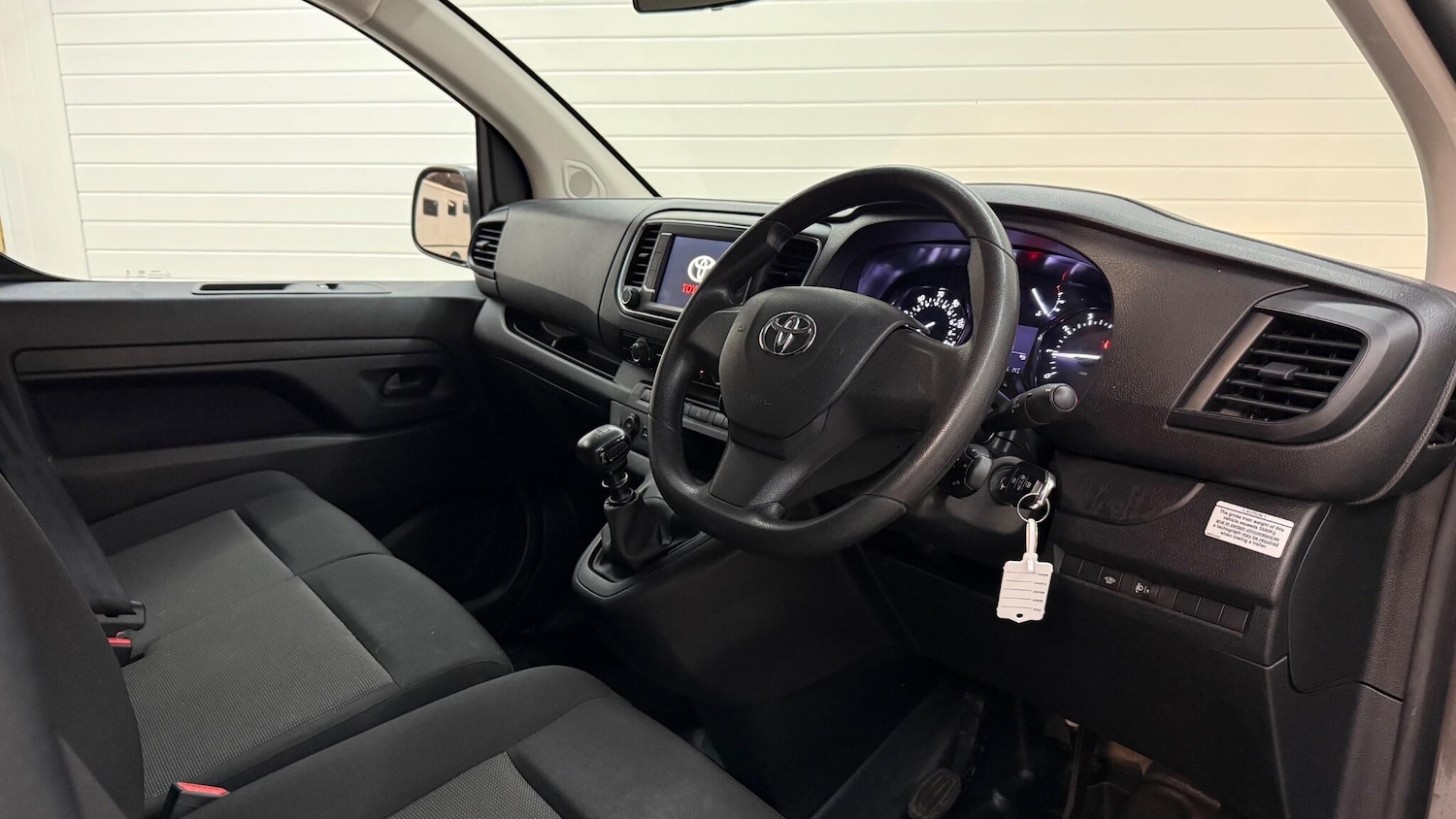 Used Toyota ProAce 2023 for sale - 77737131: Photo 2