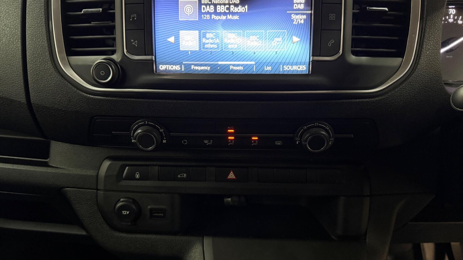 Used Toyota ProAce 2023 for sale - 77737131: Photo 28