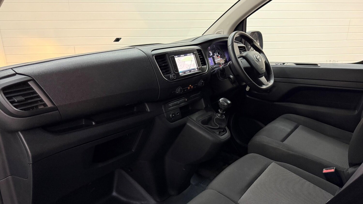 Used Toyota ProAce 2023 for sale - 77737131: Photo 33