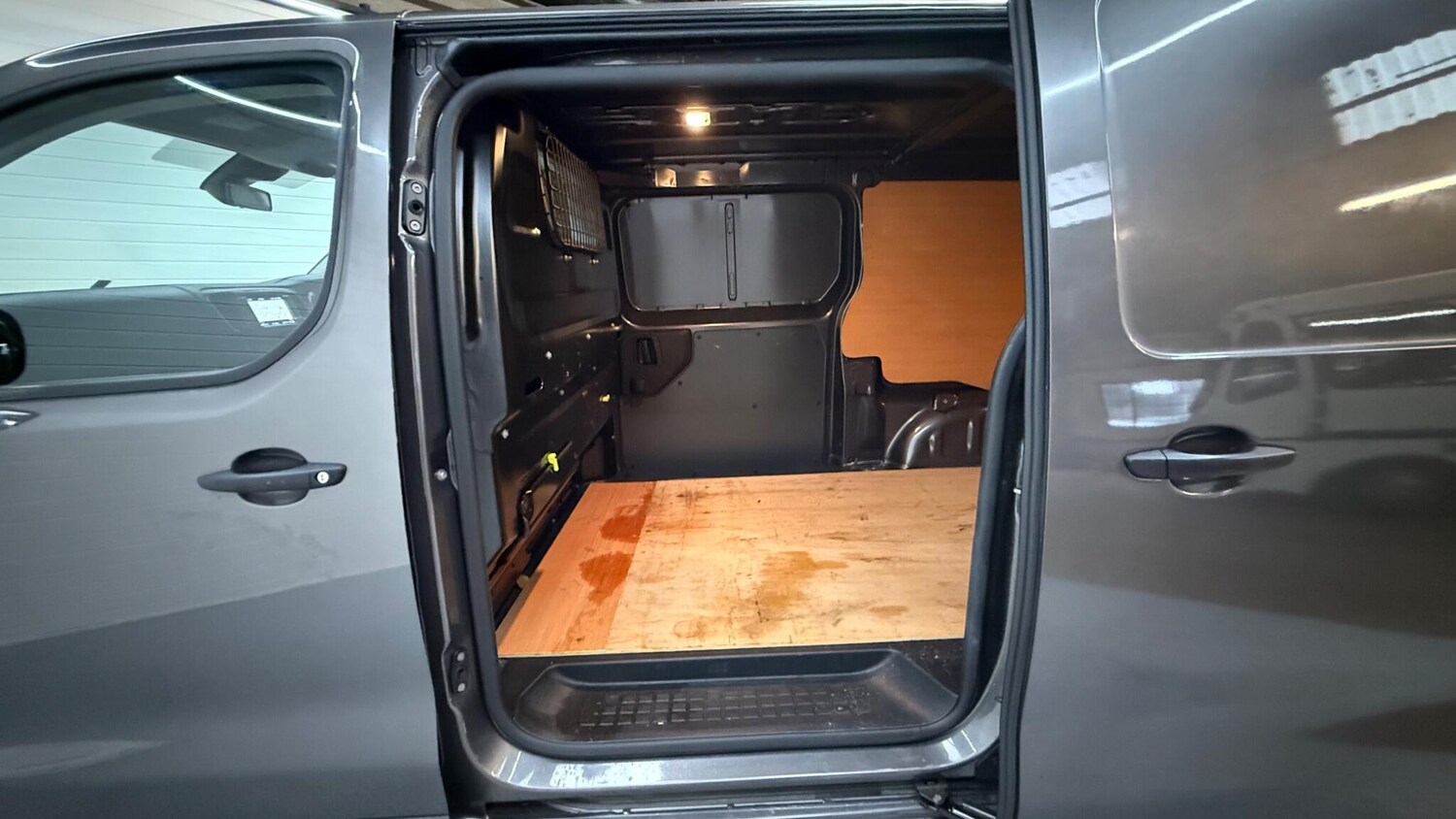 Used Toyota ProAce 2023 for sale - 77737131: Photo 40