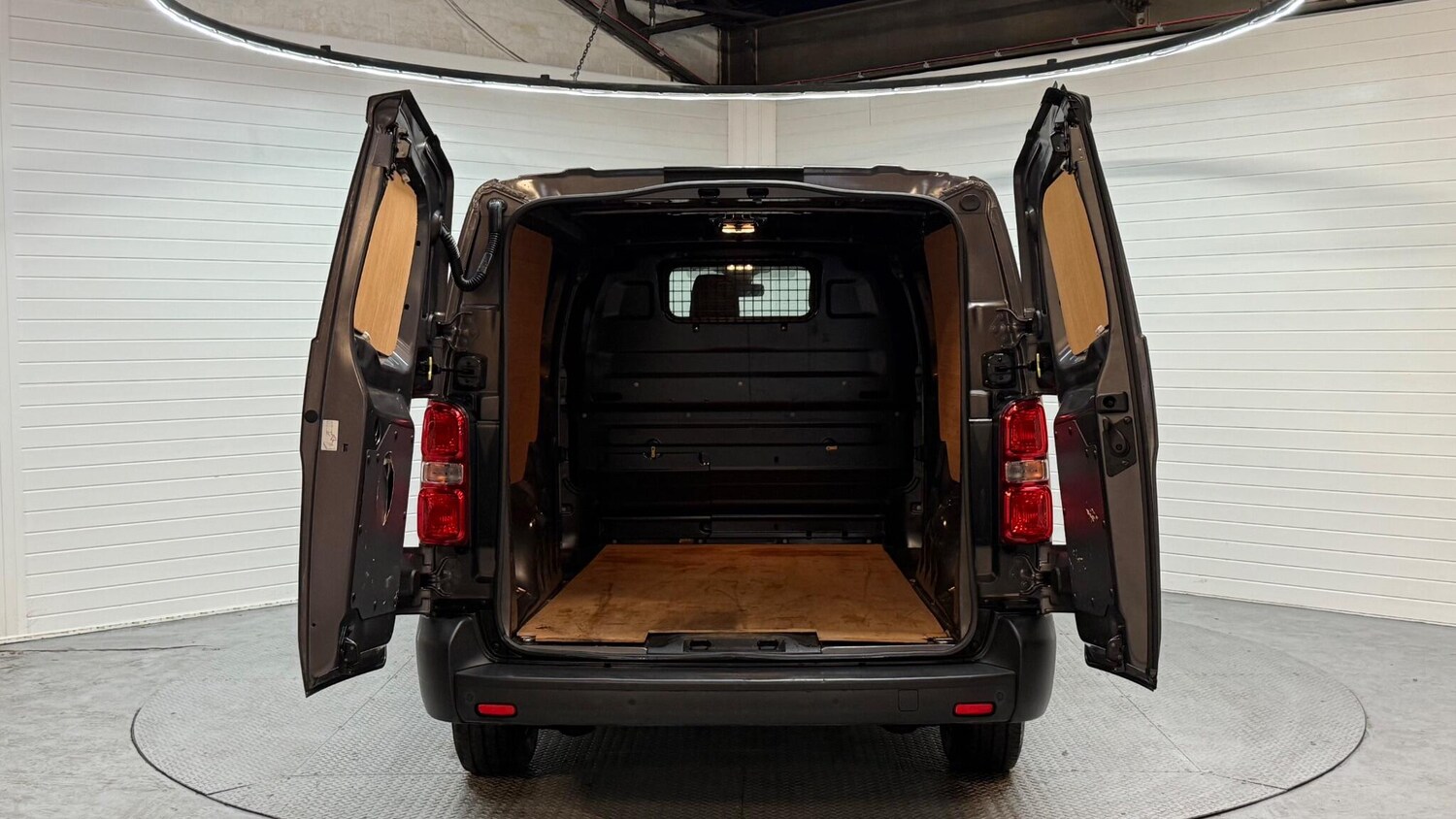 Used Toyota ProAce 2023 for sale - 77737131: Photo 9