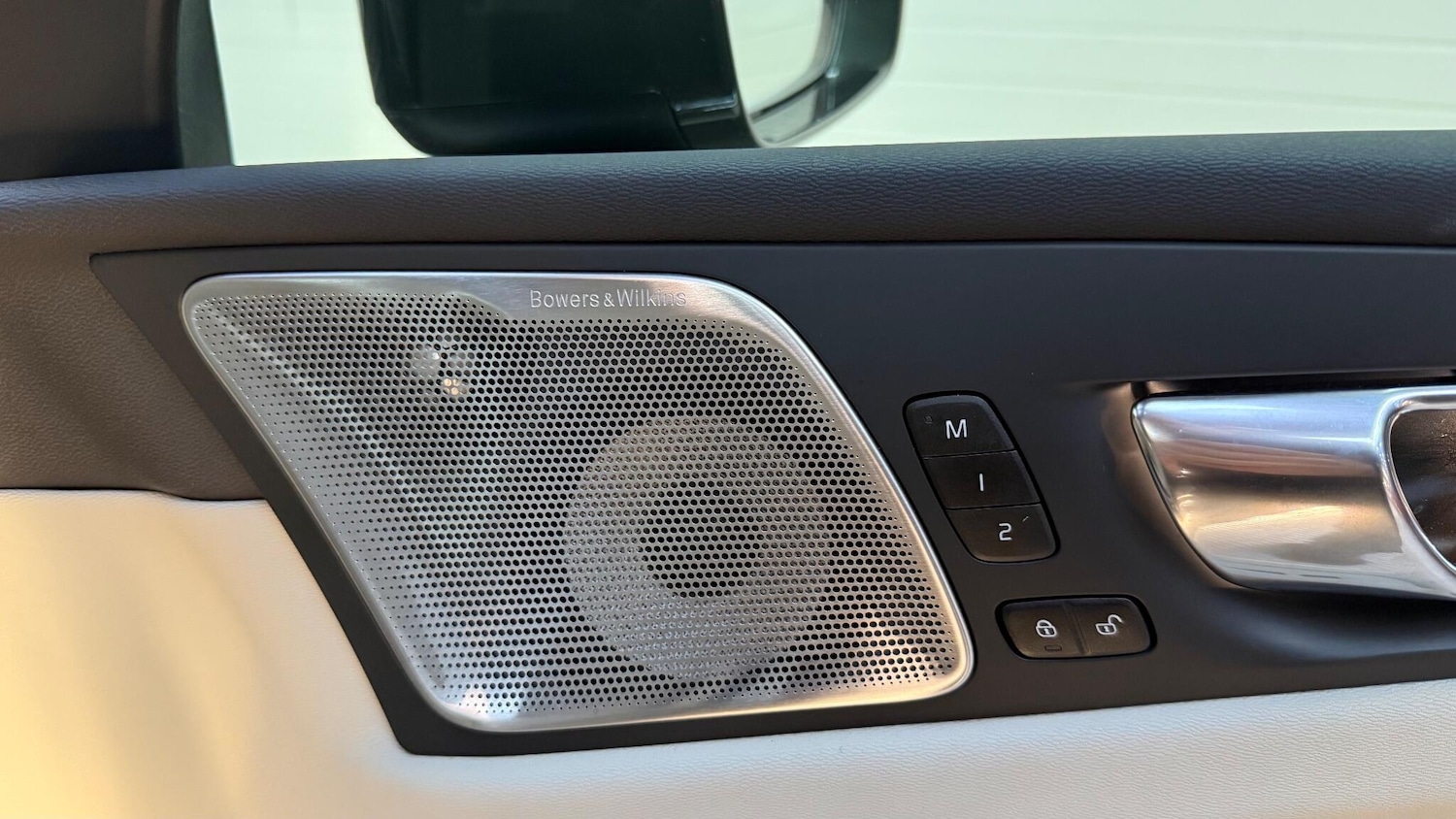 Used Volvo XC60 for sale - 77162848: Photo 28