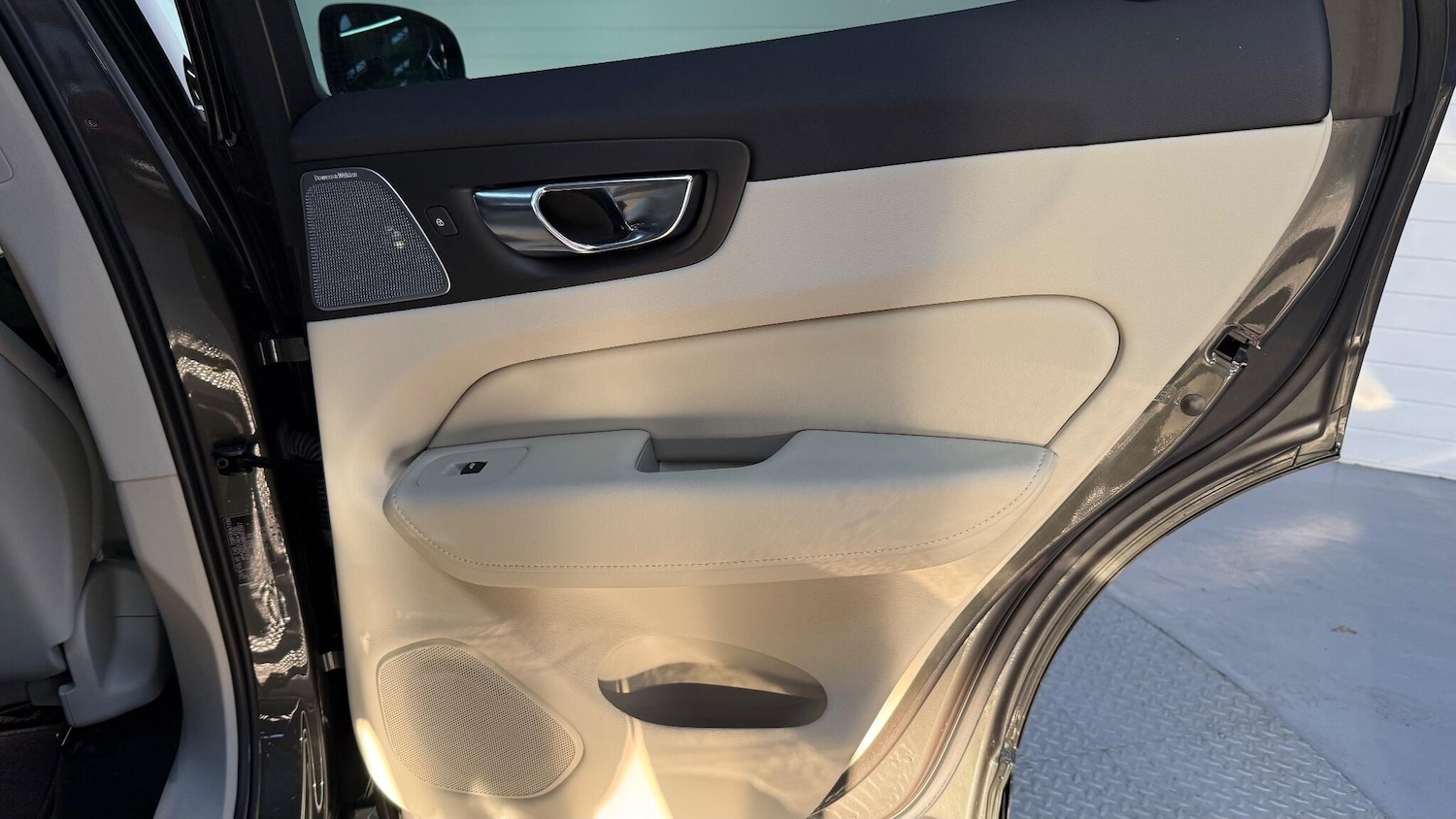 Used Volvo XC60 for sale - 77162848: Photo 51