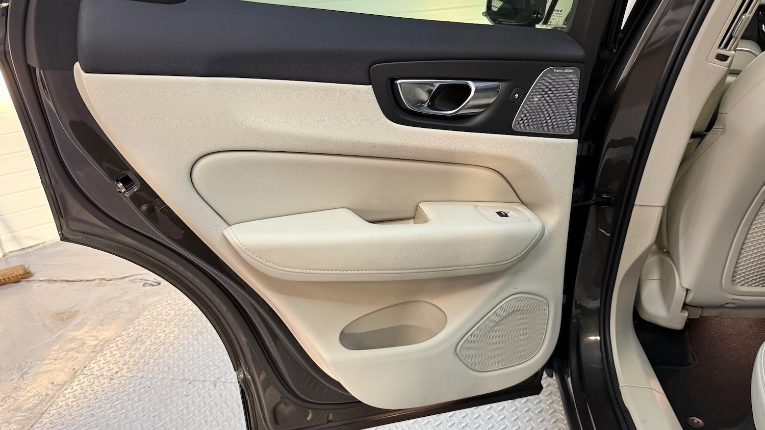 Used Volvo XC60 for sale - 77162848: Photo 57