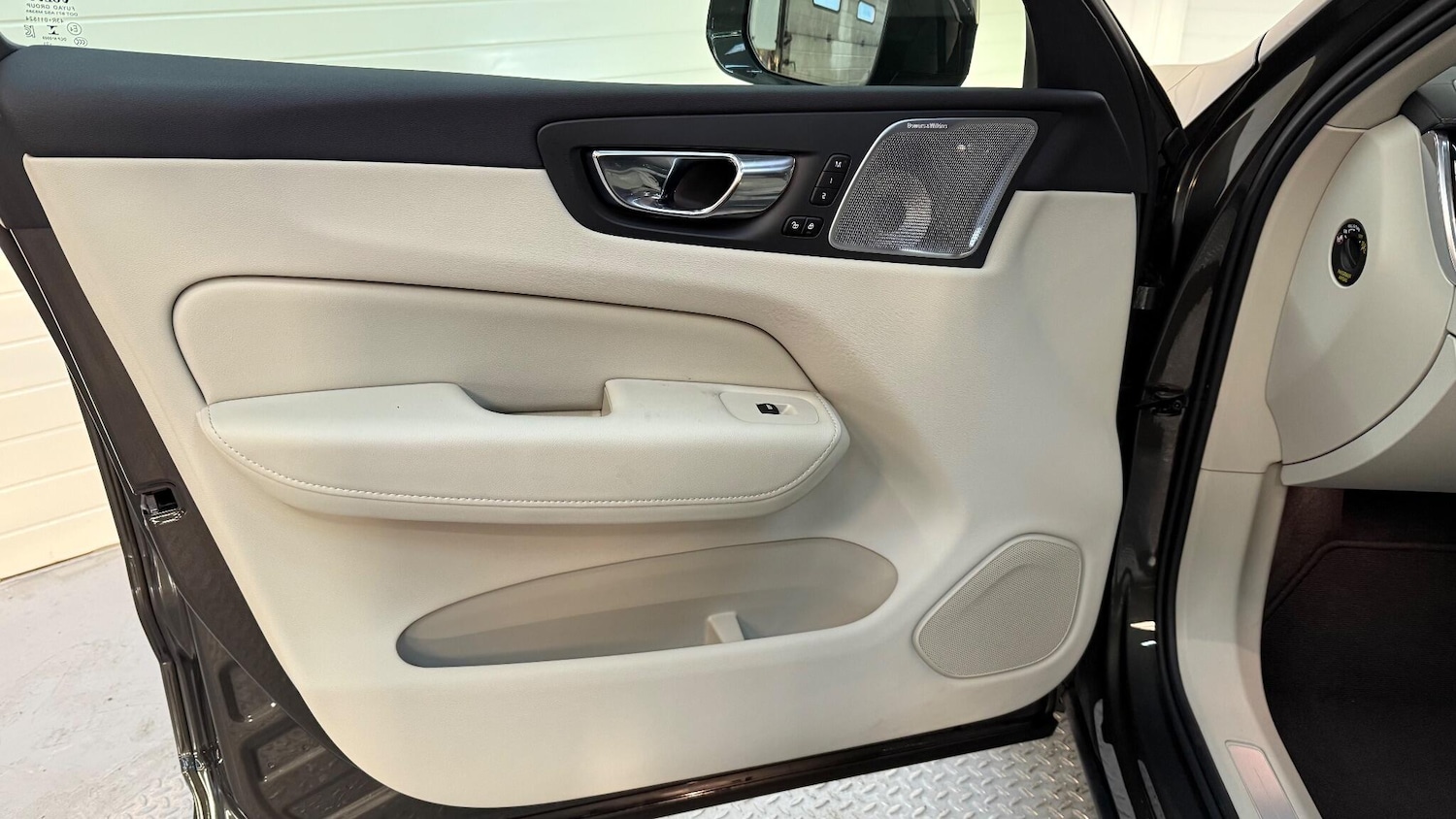 Used Volvo XC60 for sale - 77162848: Photo 61