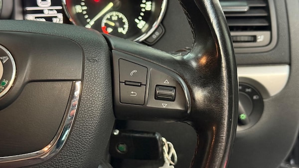 Used Skoda Yeti 2010 for sale - 76314347: Photo 32