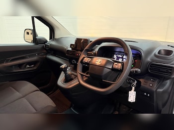 Used Vauxhall Combo 2024 for sale - 77738303: Photo