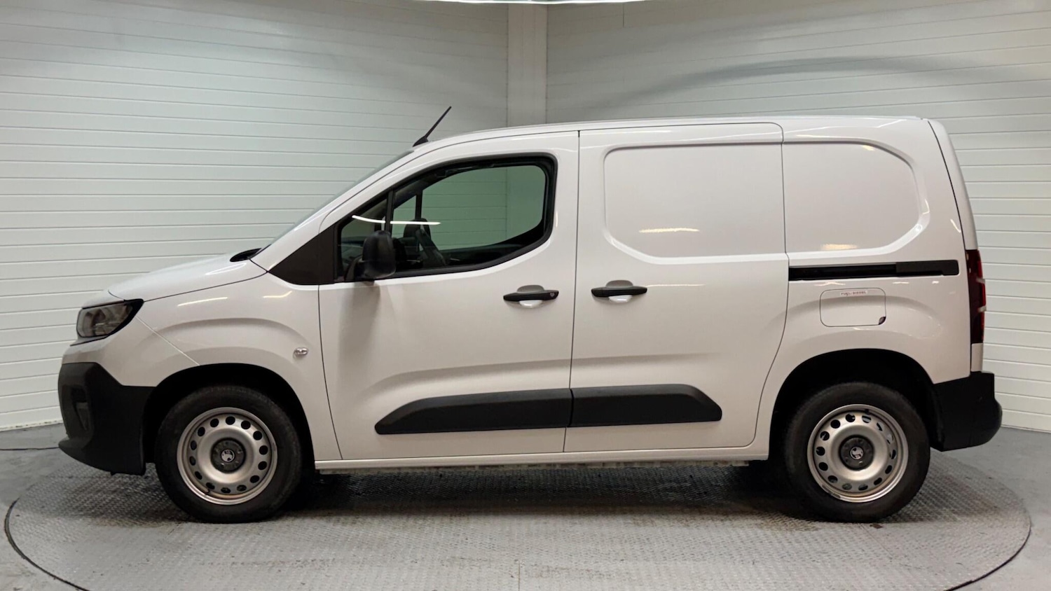 Used Vauxhall Combo for sale - 77738303: Photo 5