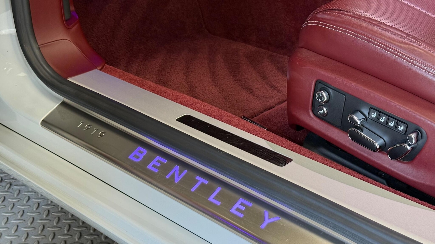 Used Bentley Continental 2020 for sale - 78048203: Photo 48