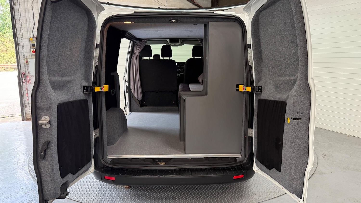 Used Ford Transit Custom 2020 for sale - 76992051: Photo 17