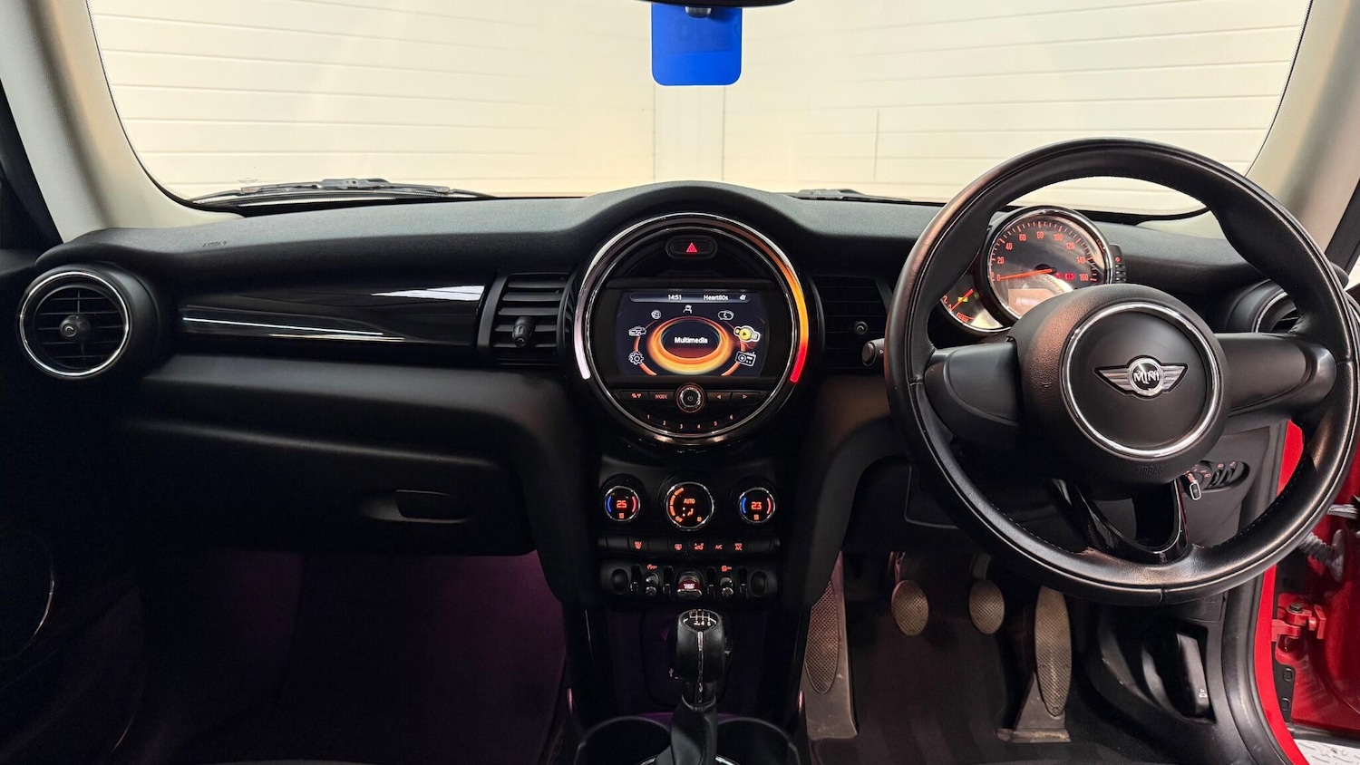 Used MINI Hatch 2015 for sale - 76538648: Photo 2