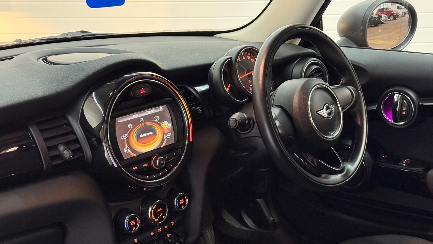 Used MINI Hatch 2015 for sale - 76538648: Photo 38