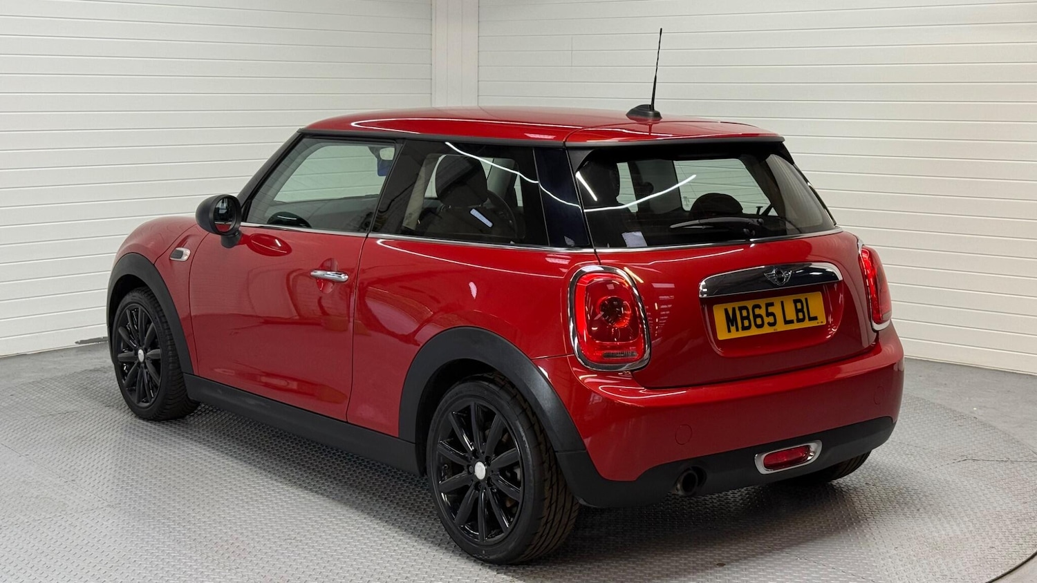 Used MINI Hatch 2015 for sale - 76538648: Photo 4