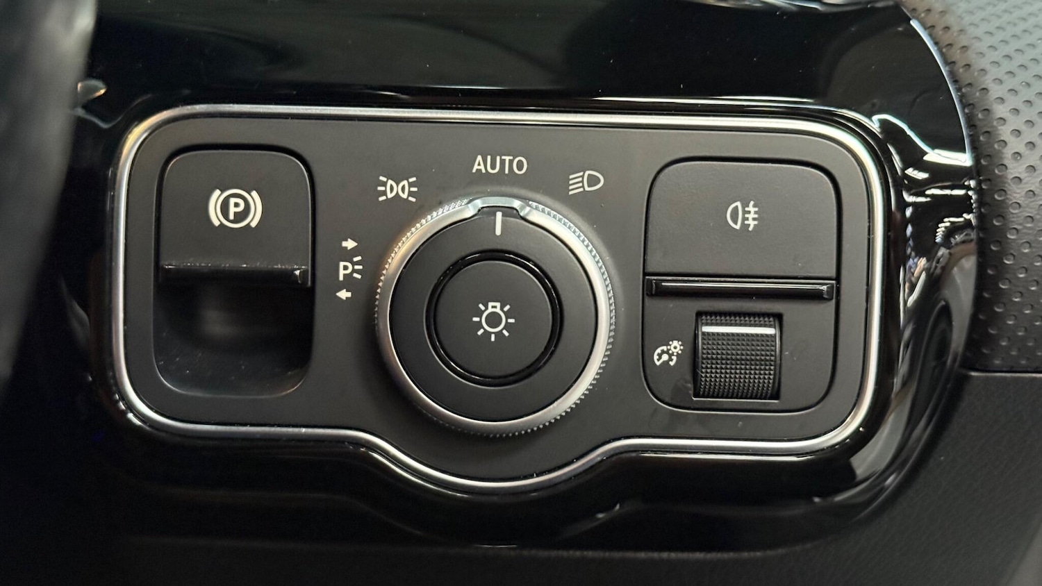 Used Mercedes-Benz A-Class 2021 for sale - 76715262: Photo 40