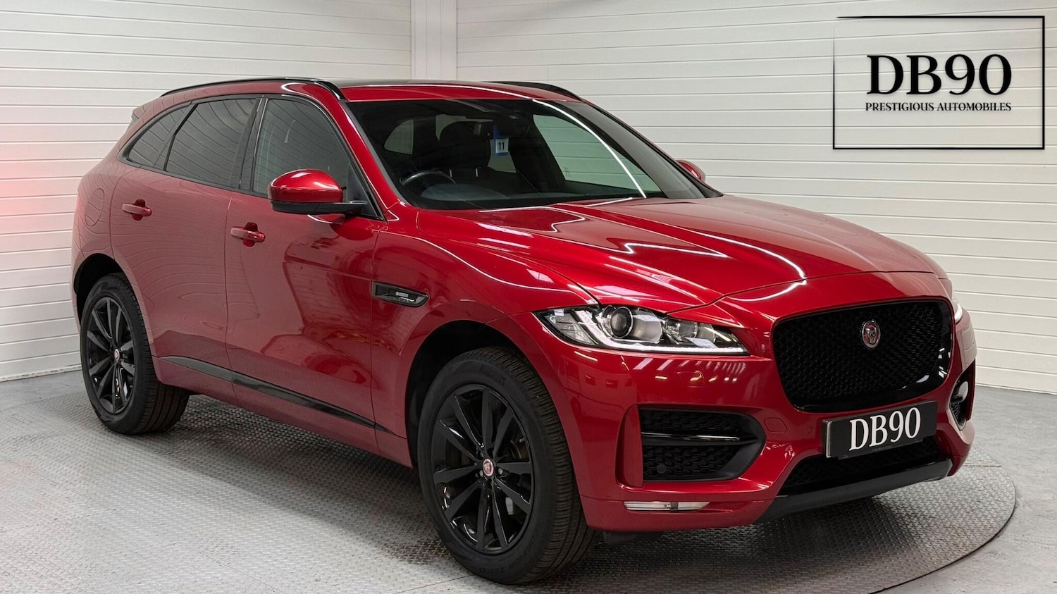 Used Jaguar F-Pace 2017 for sale - 77575122: Photo 1