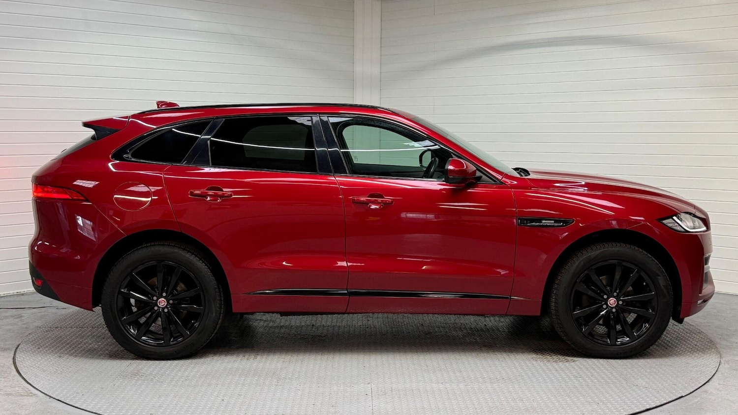 Used Jaguar F-Pace 2017 for sale - 77575122: Photo 12