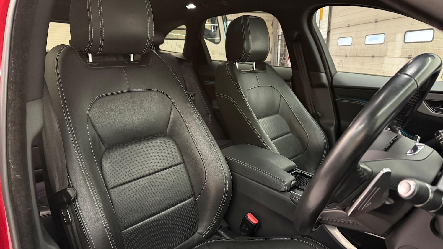 Used Jaguar F-Pace 2017 for sale - 77575122: Photo 27