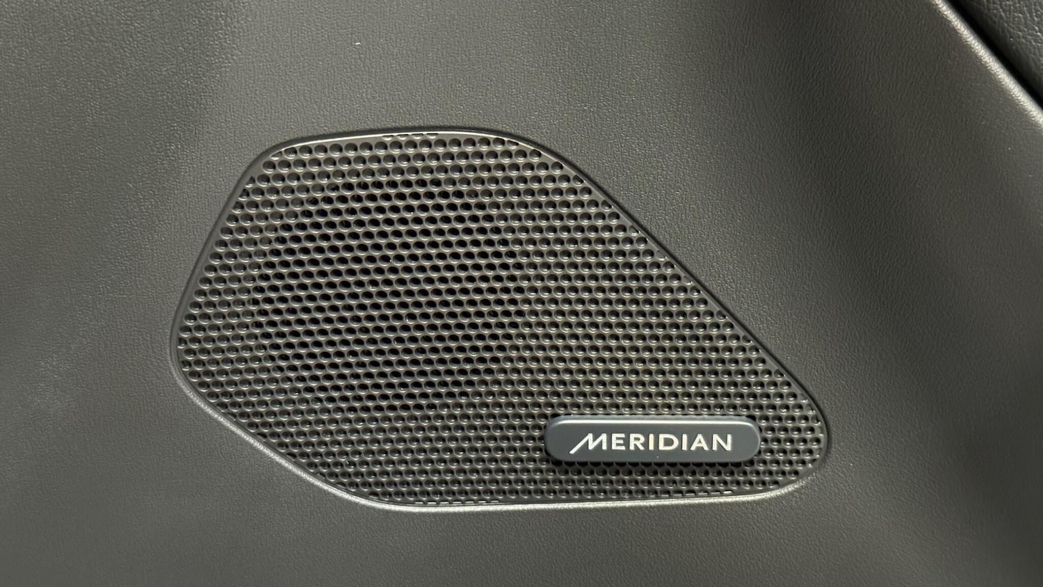 Used Jaguar F-Pace 2017 for sale - 77575122: Photo 28