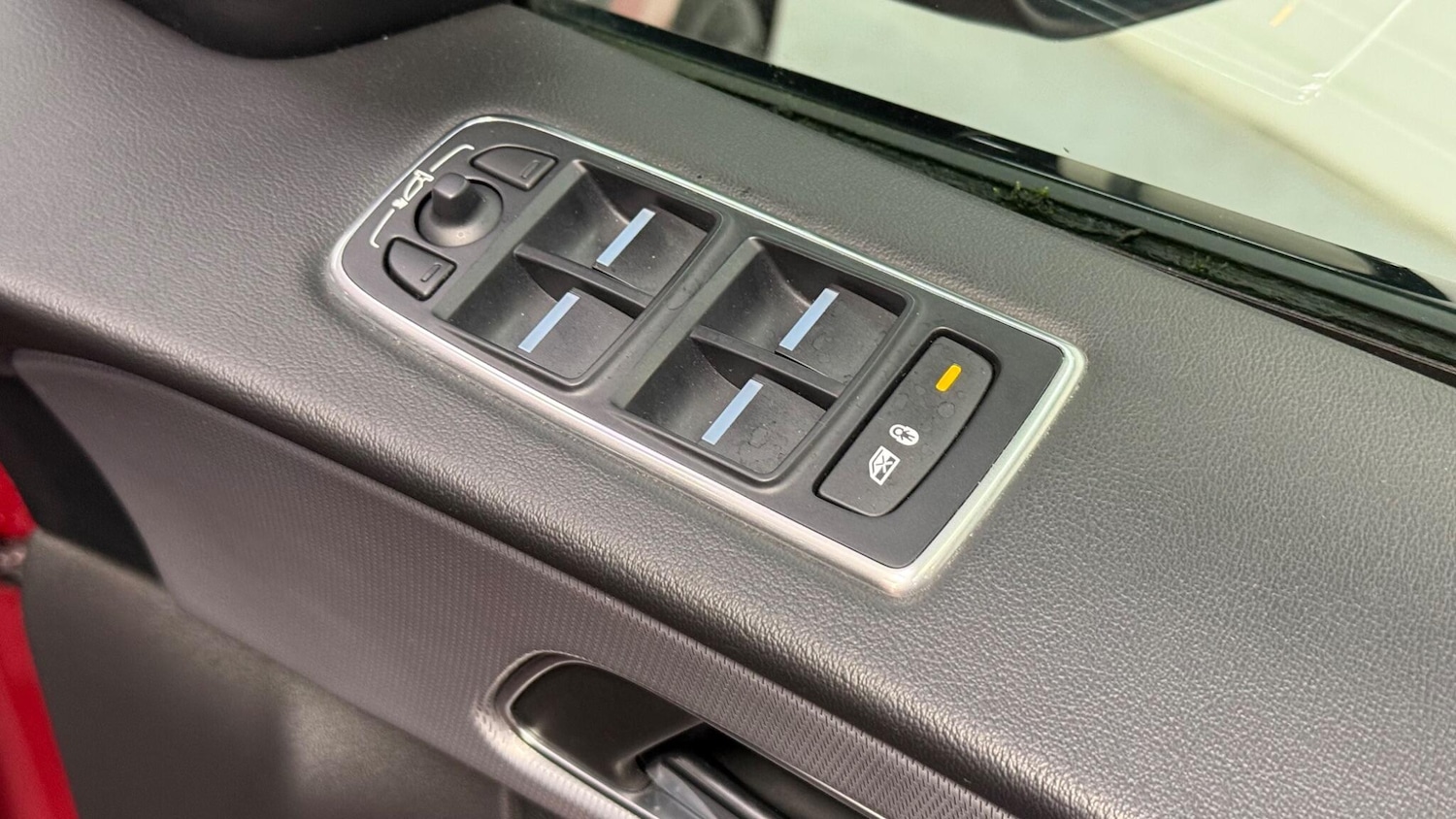 Used Jaguar F-Pace 2017 for sale - 77575122: Photo 31