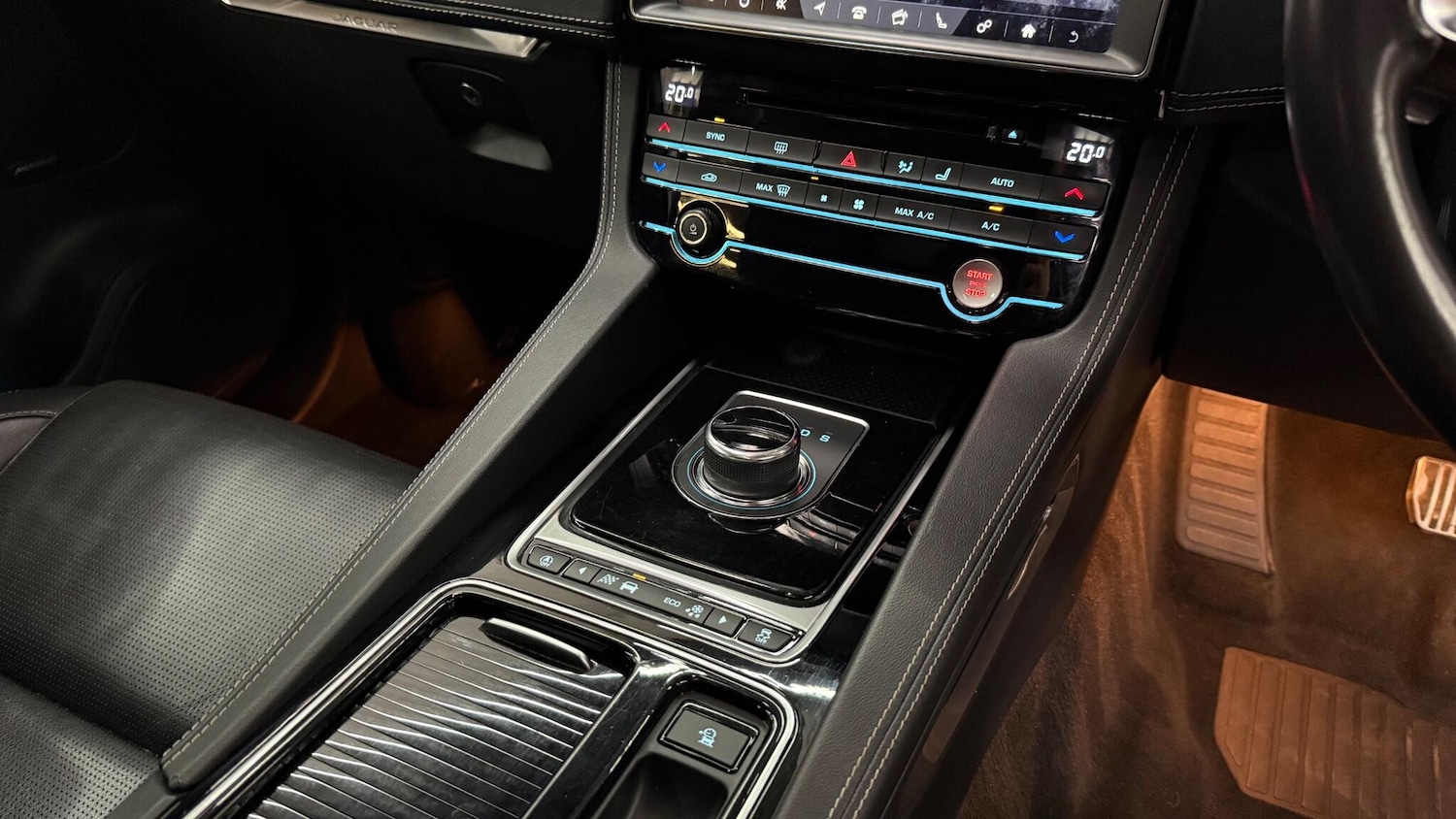 Used Jaguar F-Pace 2017 for sale - 77575122: Photo 41