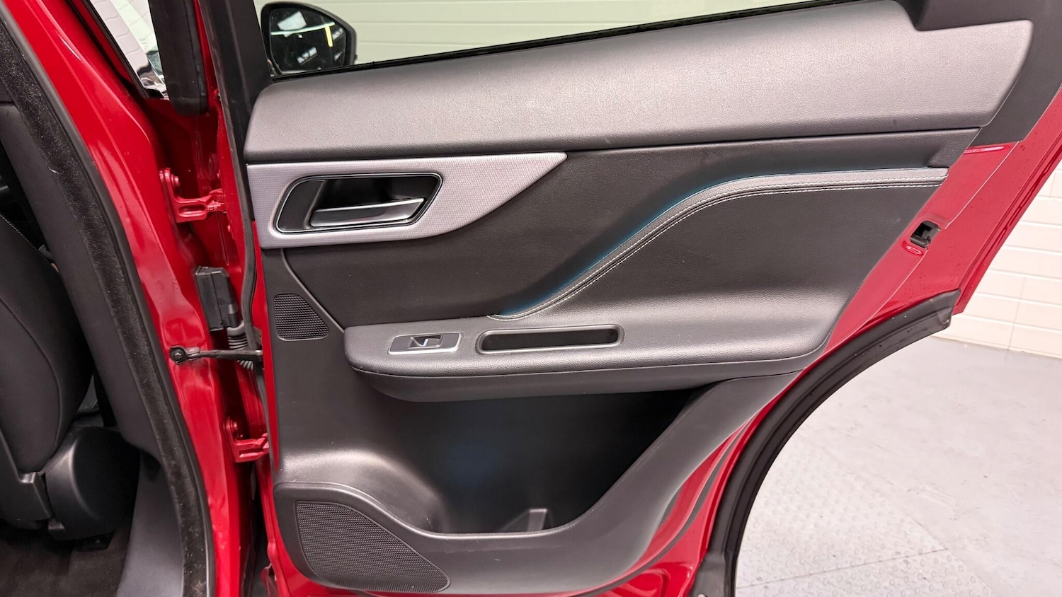 Used Jaguar F-Pace 2017 for sale - 77575122: Photo 47