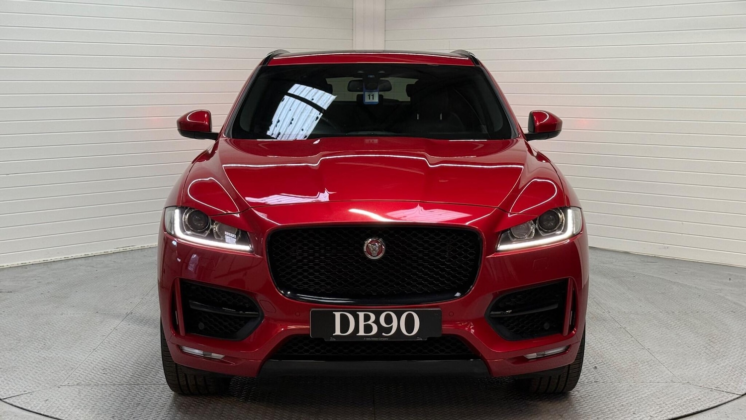 Used Jaguar F-Pace 2017 for sale - 77575122: Photo 5