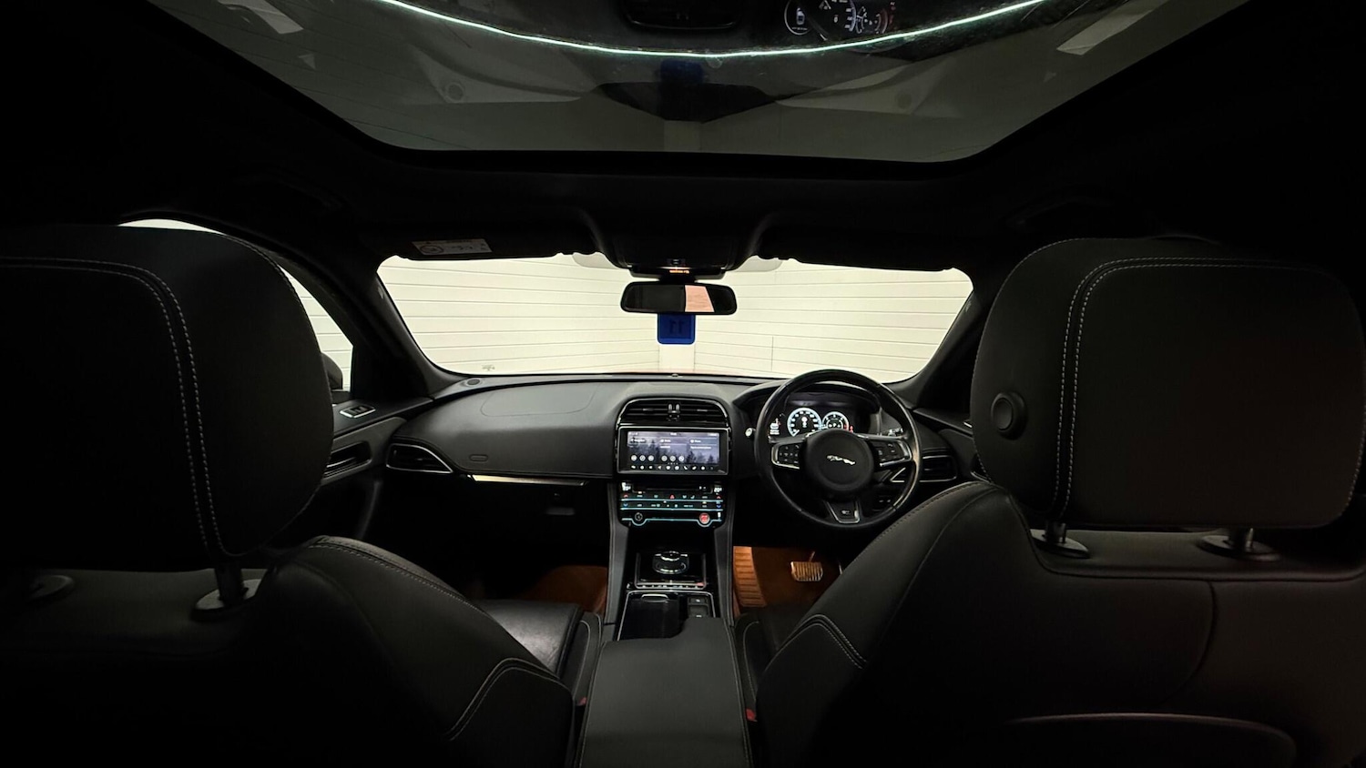 Used Jaguar F-Pace 2017 for sale - 77575122: Photo 51