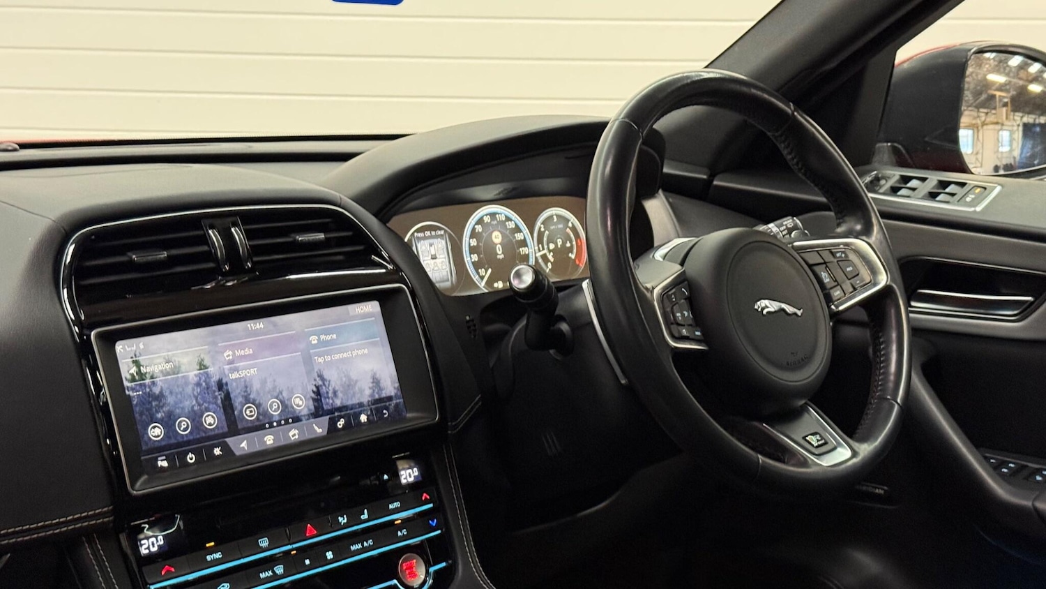 Used Jaguar F-Pace 2017 for sale - 77575122: Photo 53