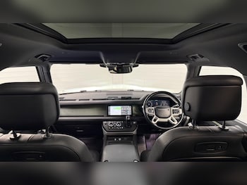 Used Land Rover Defender 90 2021 for sale - 75600143: Photo
