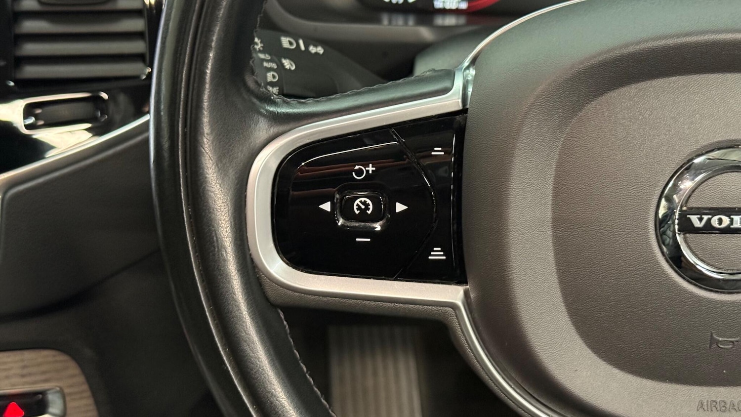 Used Volvo XC90 2021 for sale - 76572501: Photo 30