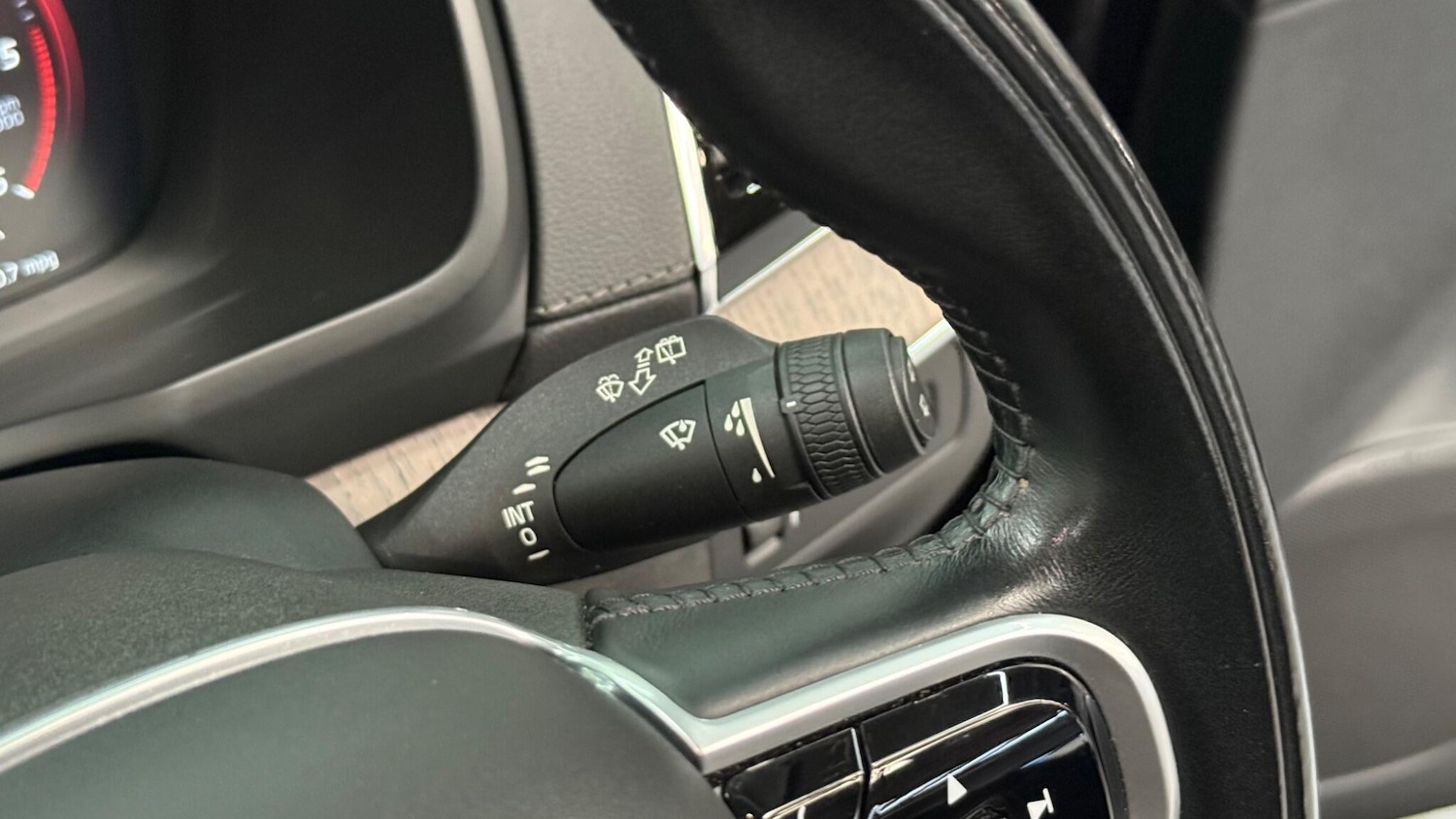 Used Volvo XC90 2021 for sale - 76572501: Photo 32