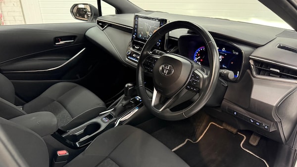 Used Toyota Corolla 2020 for sale - 75507151: Photo 2