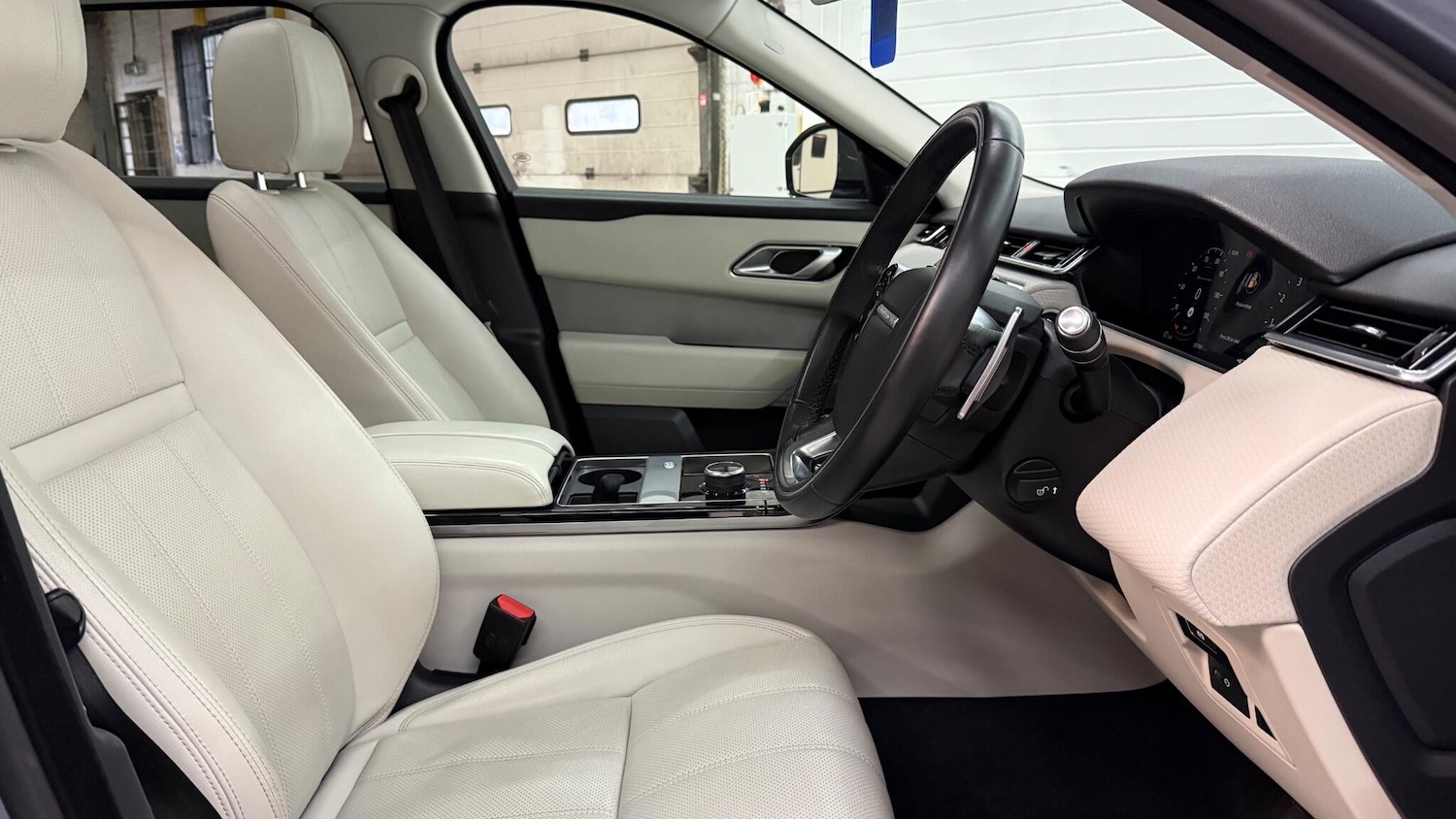 Used Land Rover Range Rover Velar 2020 for sale - 77611990: Photo 27