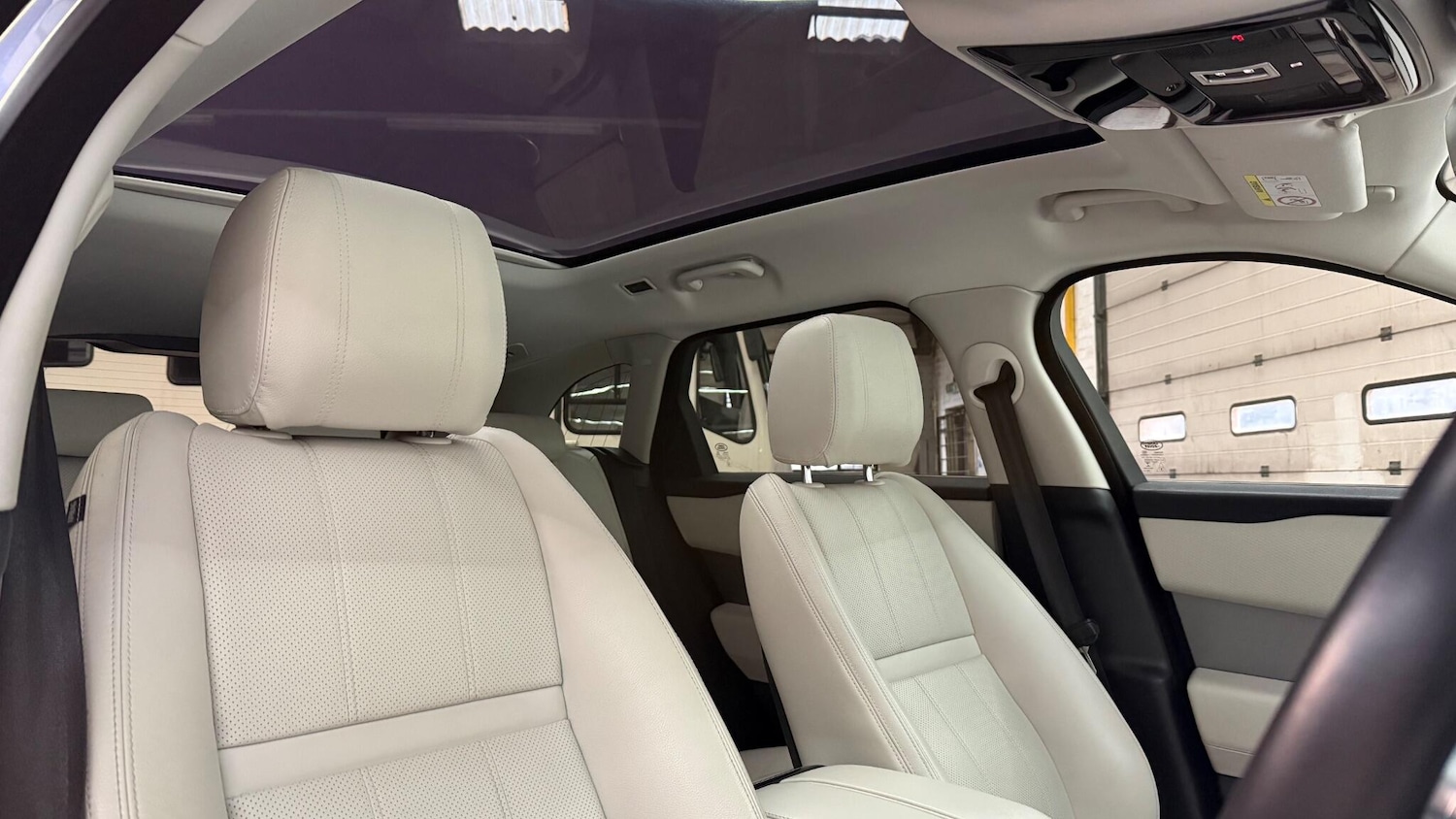 Used Land Rover Range Rover Velar 2020 for sale - 77611990: Photo 31