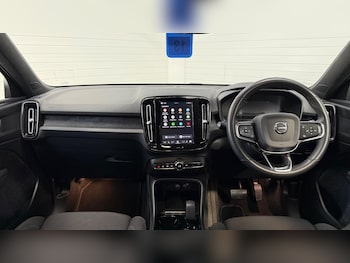 Used Volvo XC40 2023 for sale - 78231471: Photo