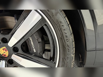 Used Porsche Cayenne 2024 for sale - 75940740: Photo