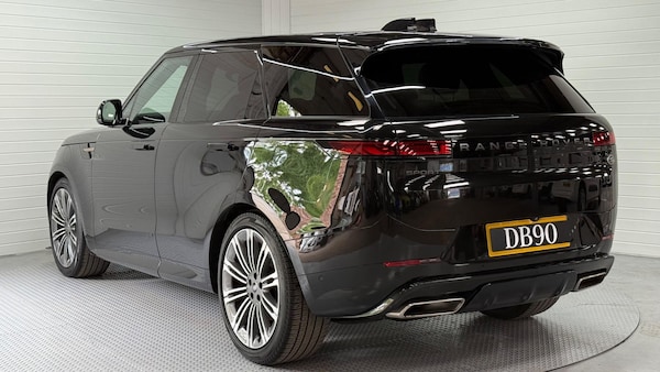 Used Land Rover Range Rover Sport 2023 for sale - 74887625: Photo 4