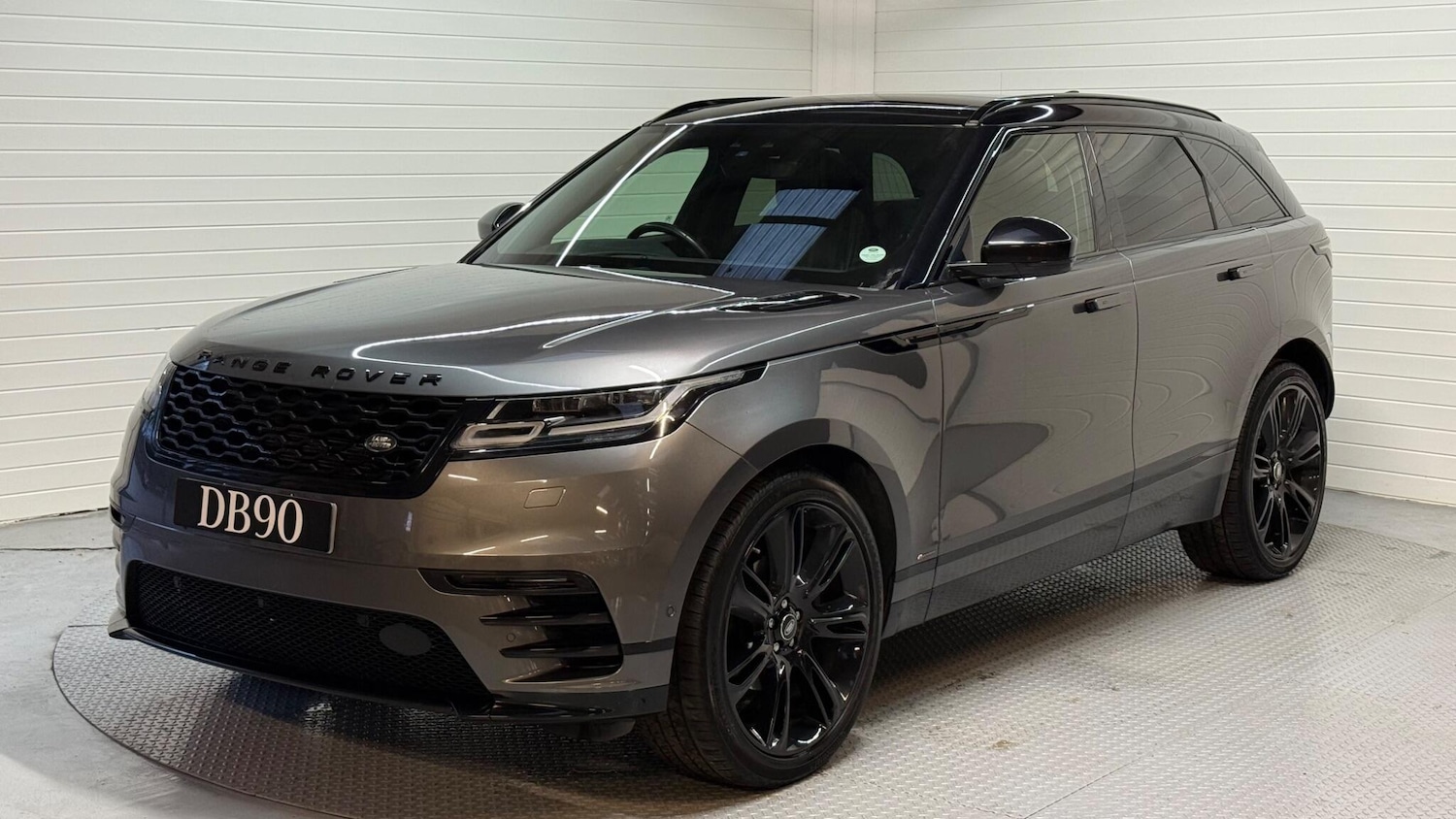Used Land Rover Range Rover Velar 2019 for sale - 76359979: Photo 3
