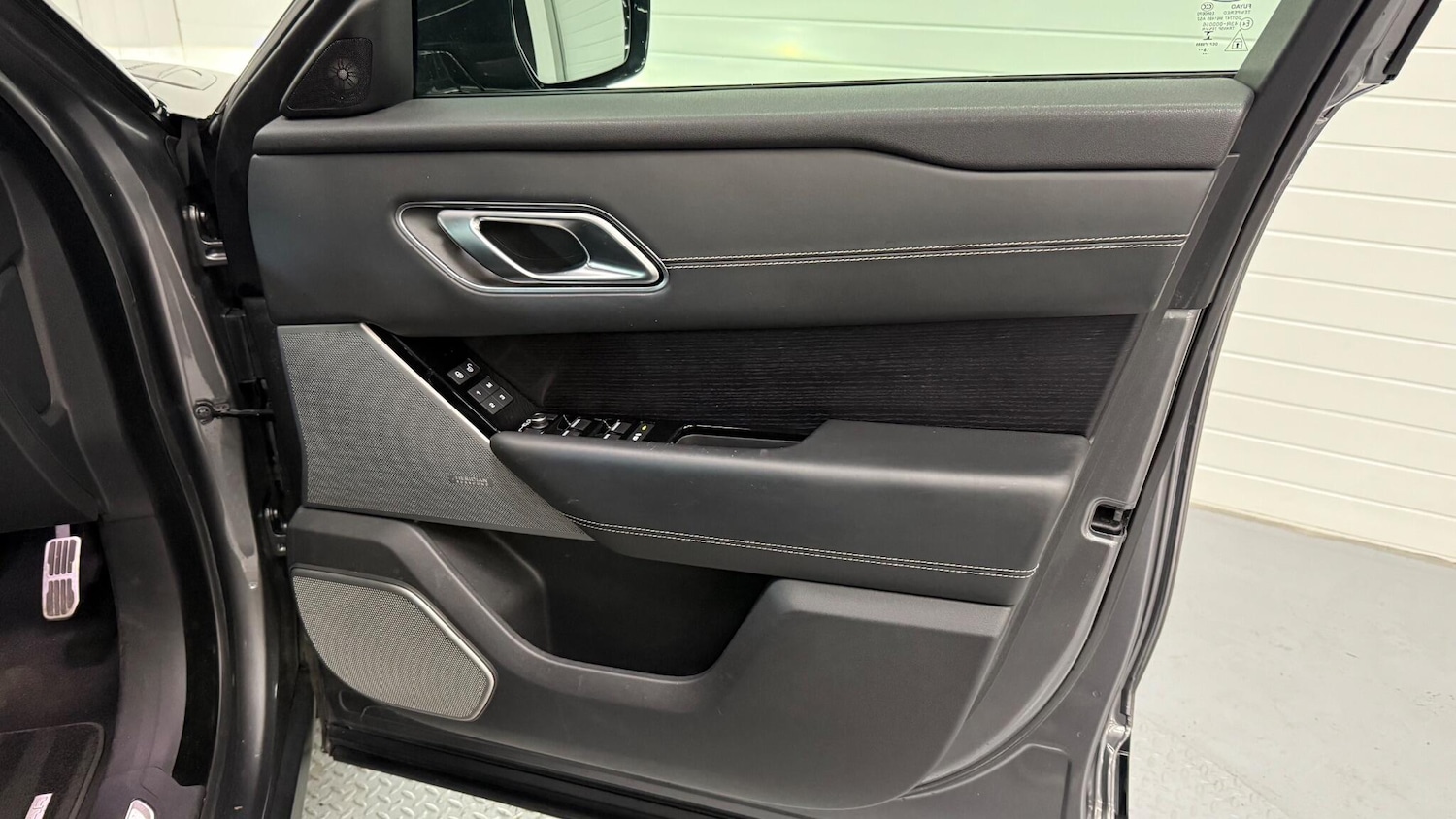 Used Land Rover Range Rover Velar 2019 for sale - 76359979: Photo 31