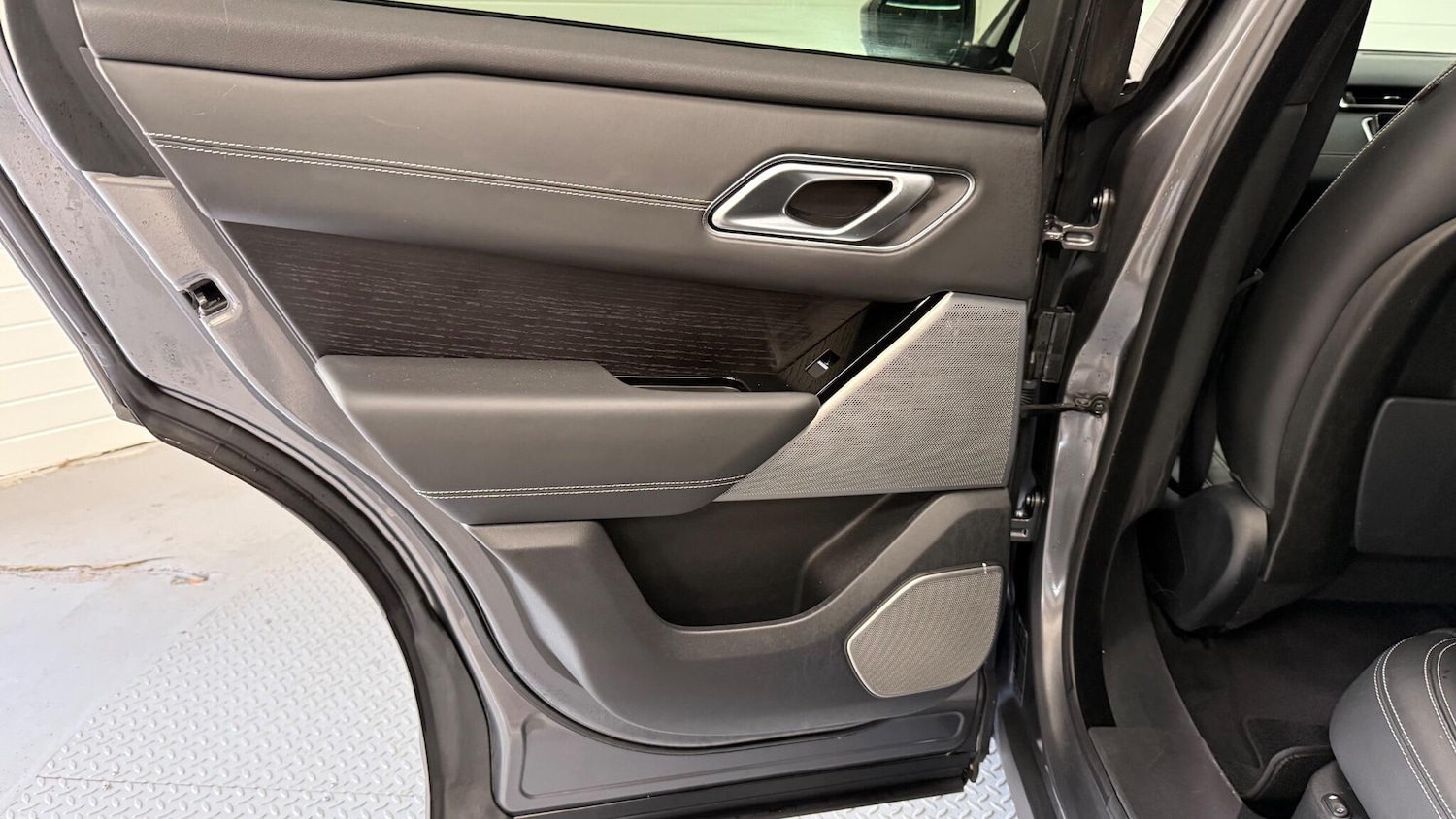 Used Land Rover Range Rover Velar 2019 for sale - 76359979: Photo 33