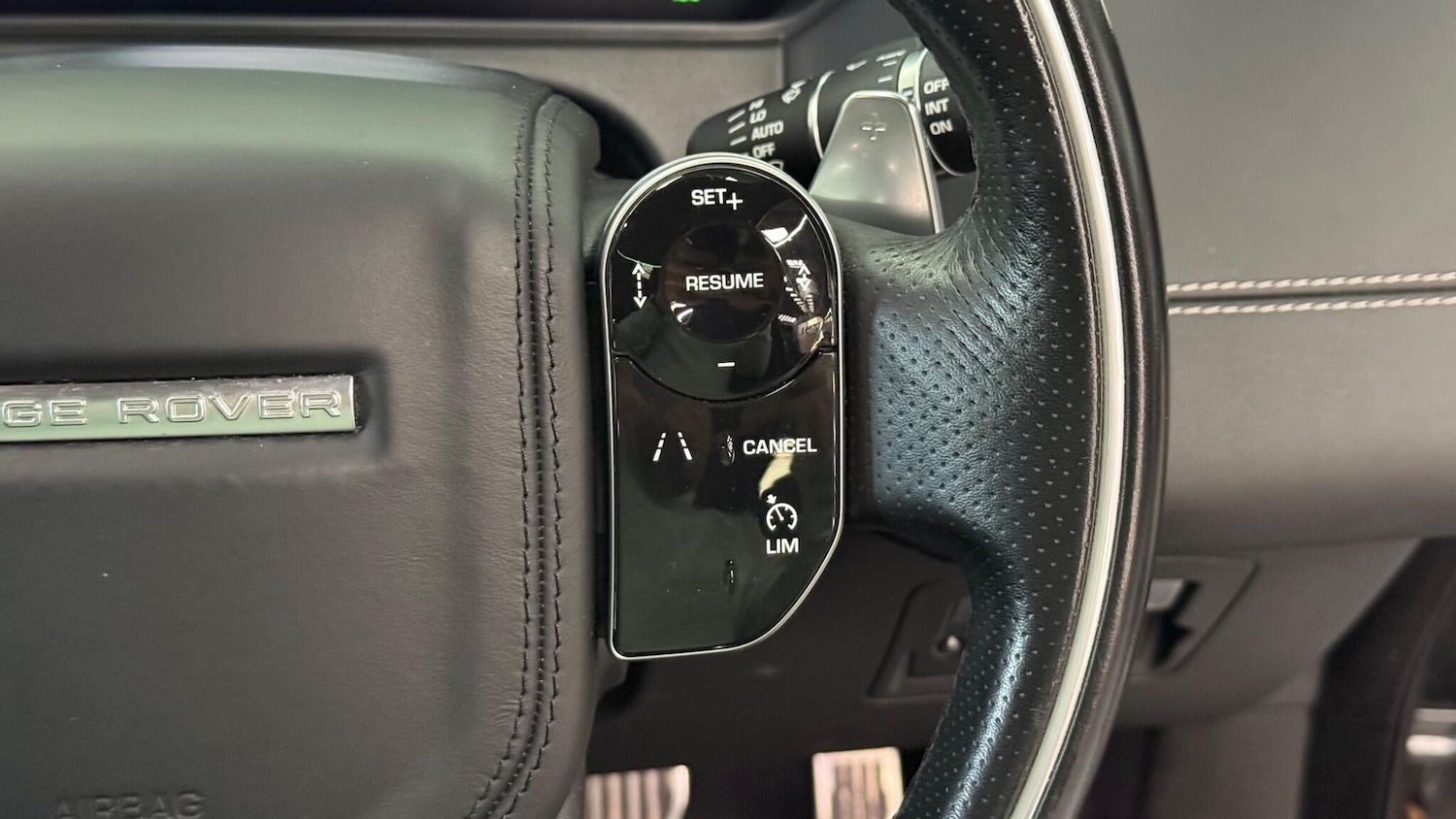Used Land Rover Range Rover Velar 2019 for sale - 76359979: Photo 61
