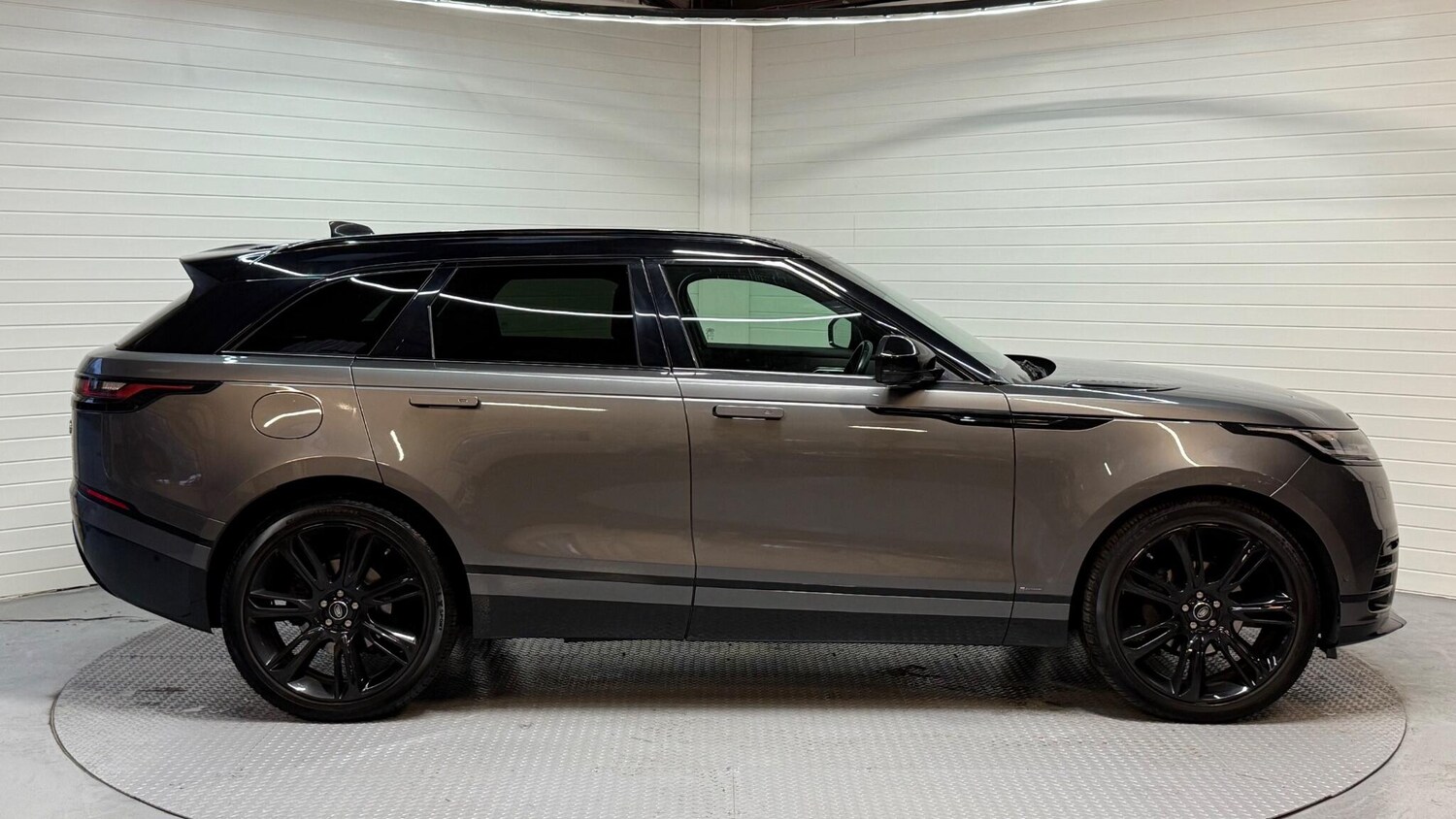 Used Land Rover Range Rover Velar 2019 for sale - 76359979: Photo 9
