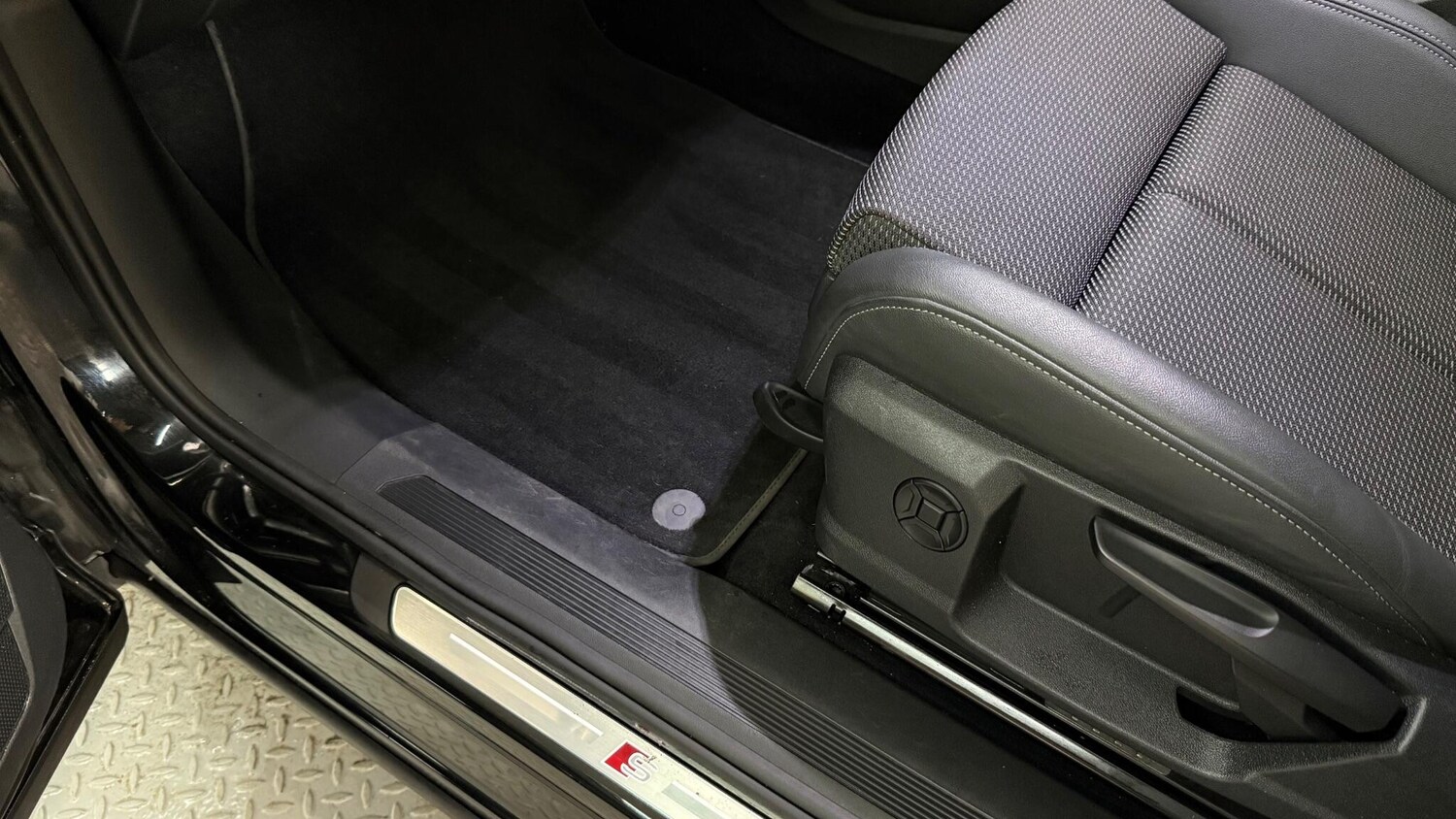 Used Audi Q4 e-tron for sale - 77807843: Photo 51