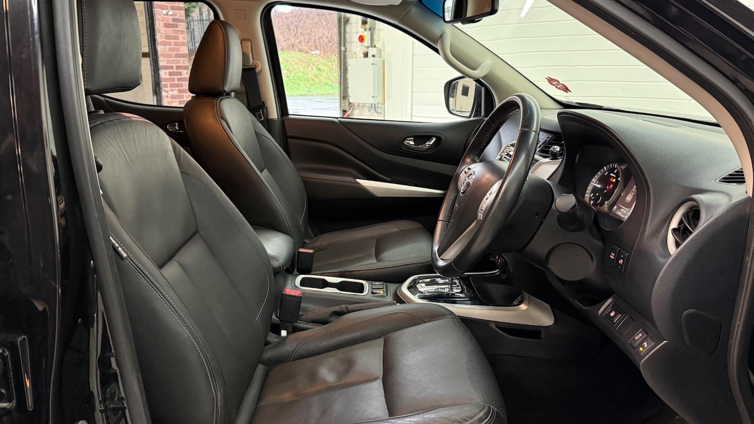 Used Nissan Navara 2017 for sale - 77853468: Photo 26