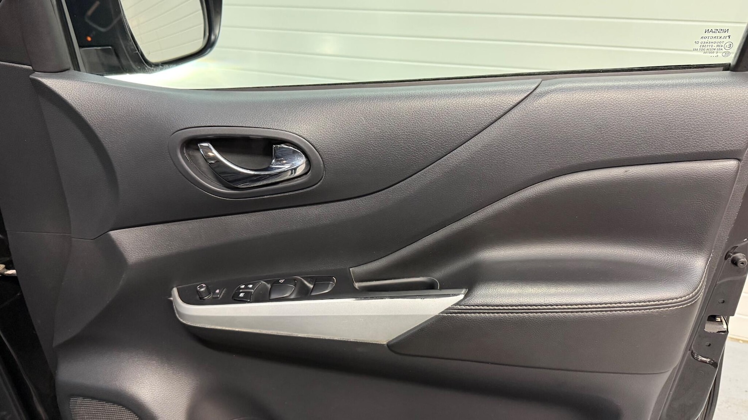 Used Nissan Navara 2017 for sale - 77853468: Photo 28