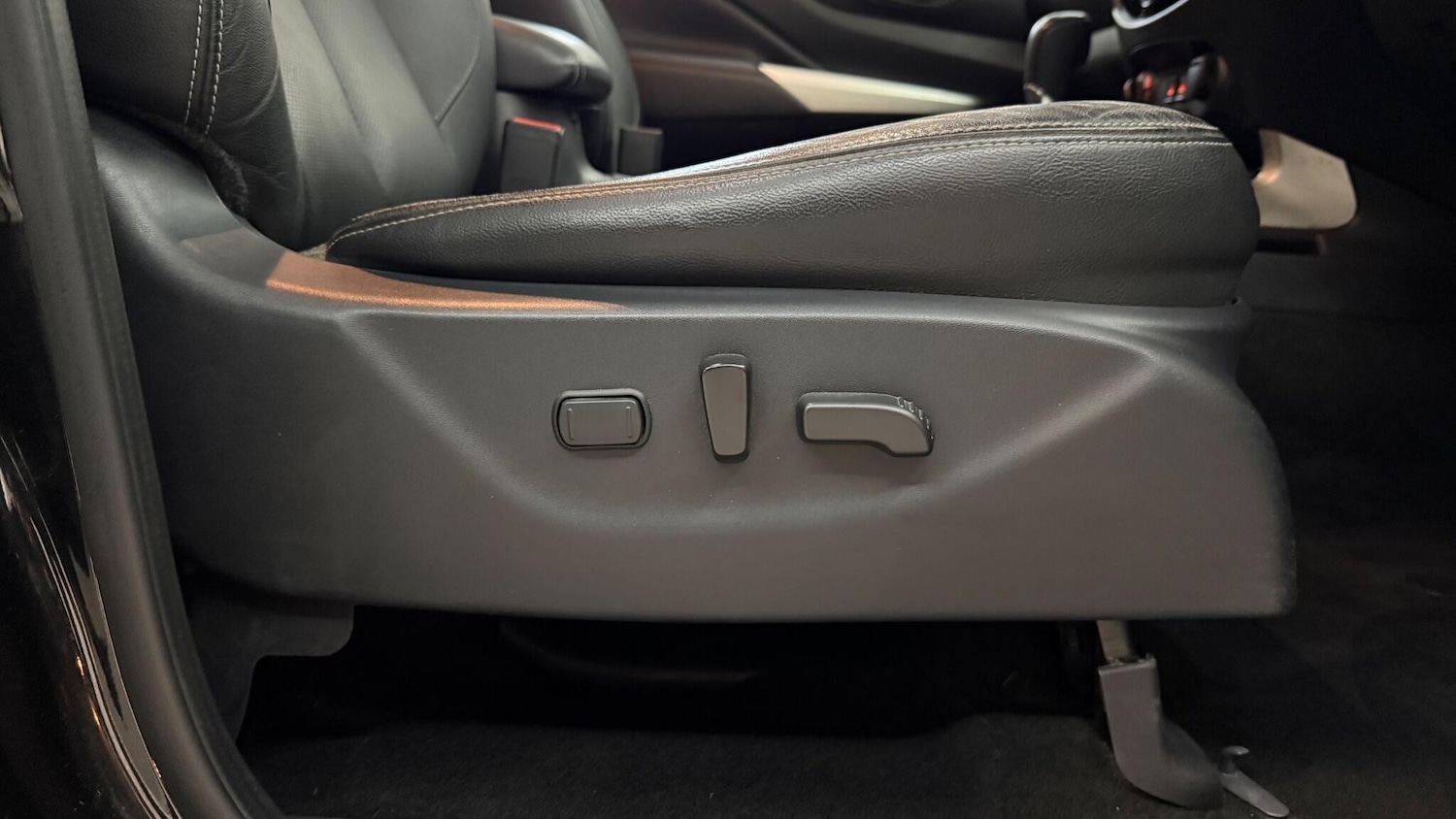 Used Nissan Navara 2017 for sale - 77853468: Photo 29